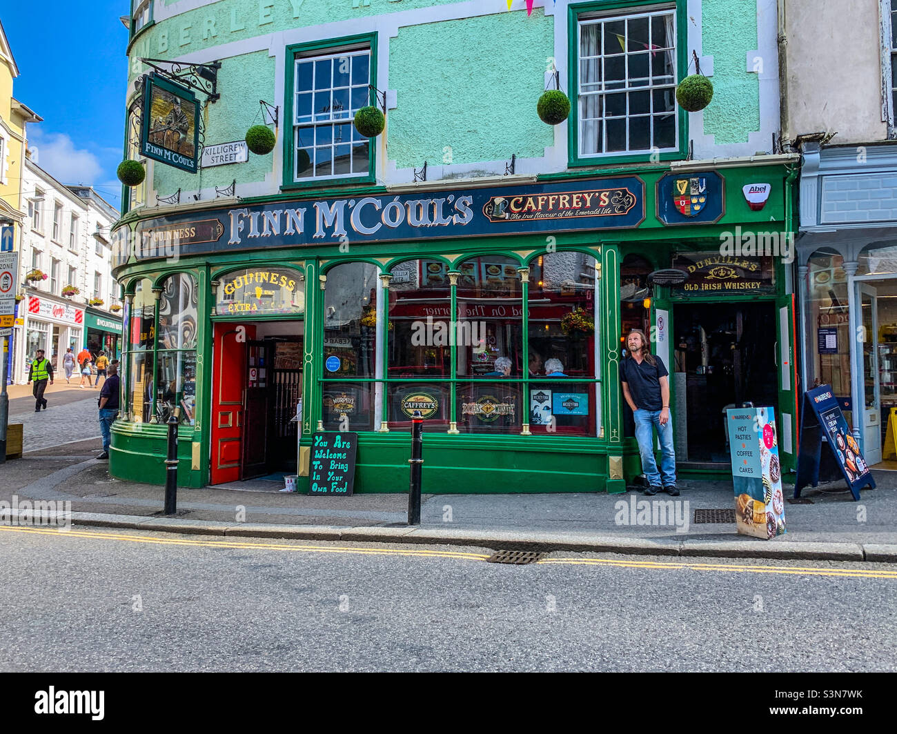 Finn M’Couls tradizionale pub irlandese a tema a Falmouth Cornwall Foto Stock