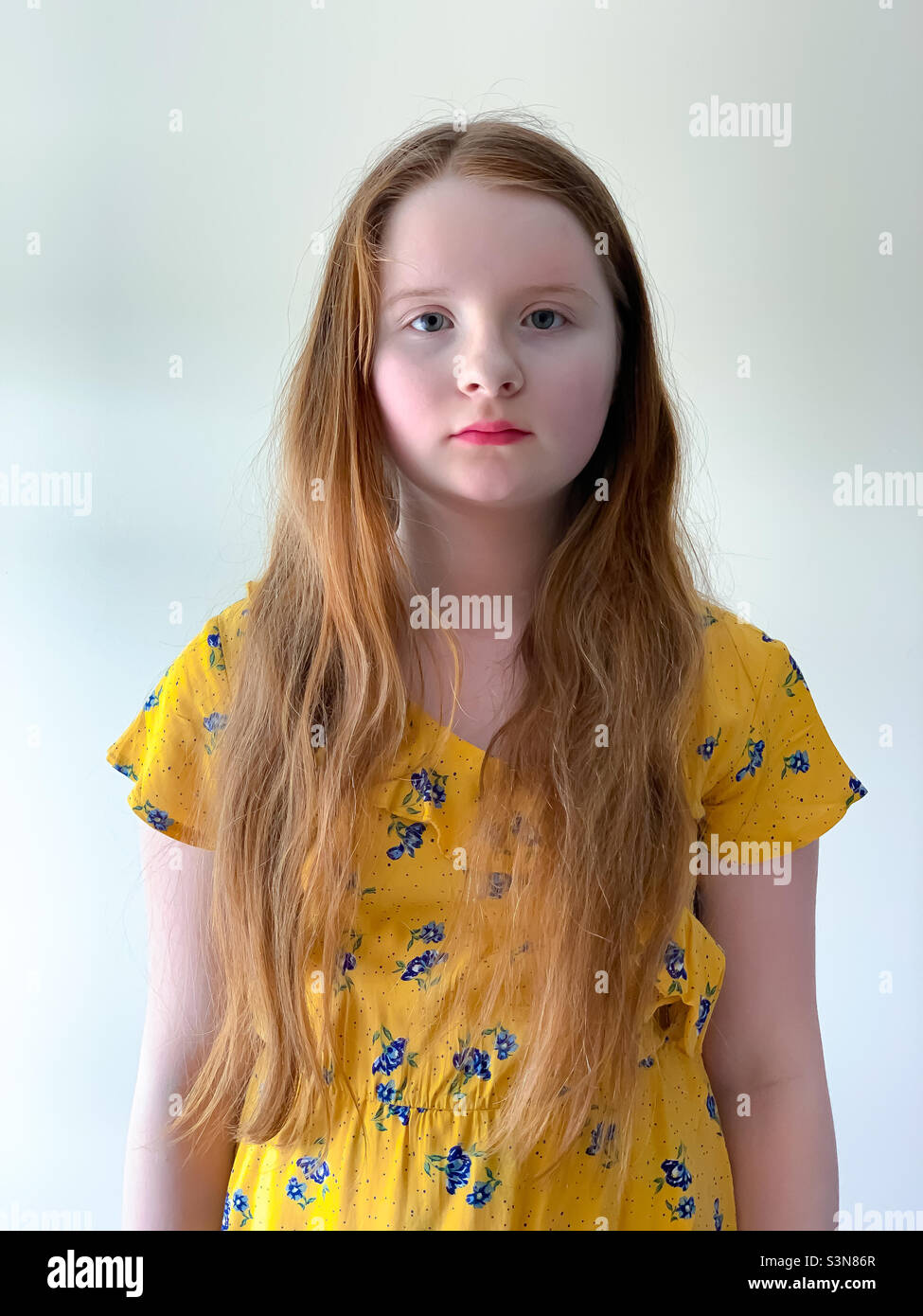11 year old girl dress immagini e fotografie stock ad alta risoluzione Alamy