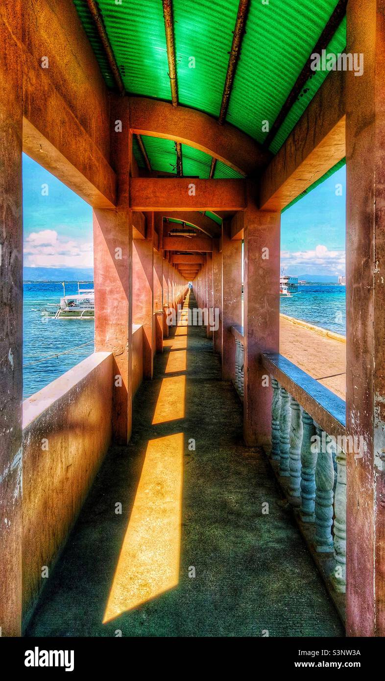 Pathway in Olango Island Cebu Filippine Febbraio 2020 - Immagine stock catturata con smartphone