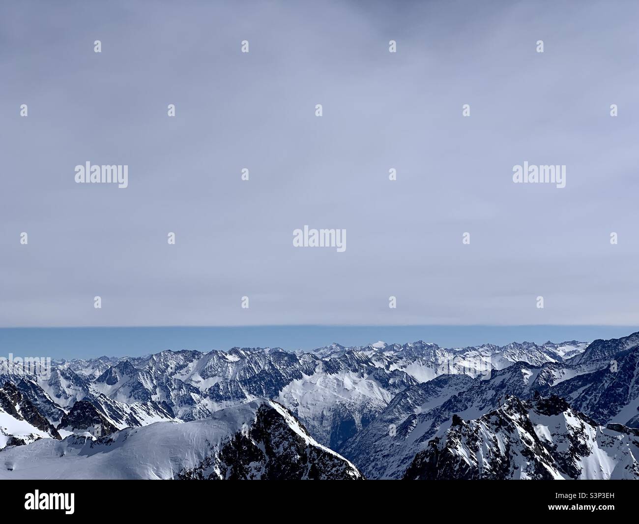 Vista panoramica delle Alpi dal Monte Titlis, Engelberg, Svizzera. Foto Stock