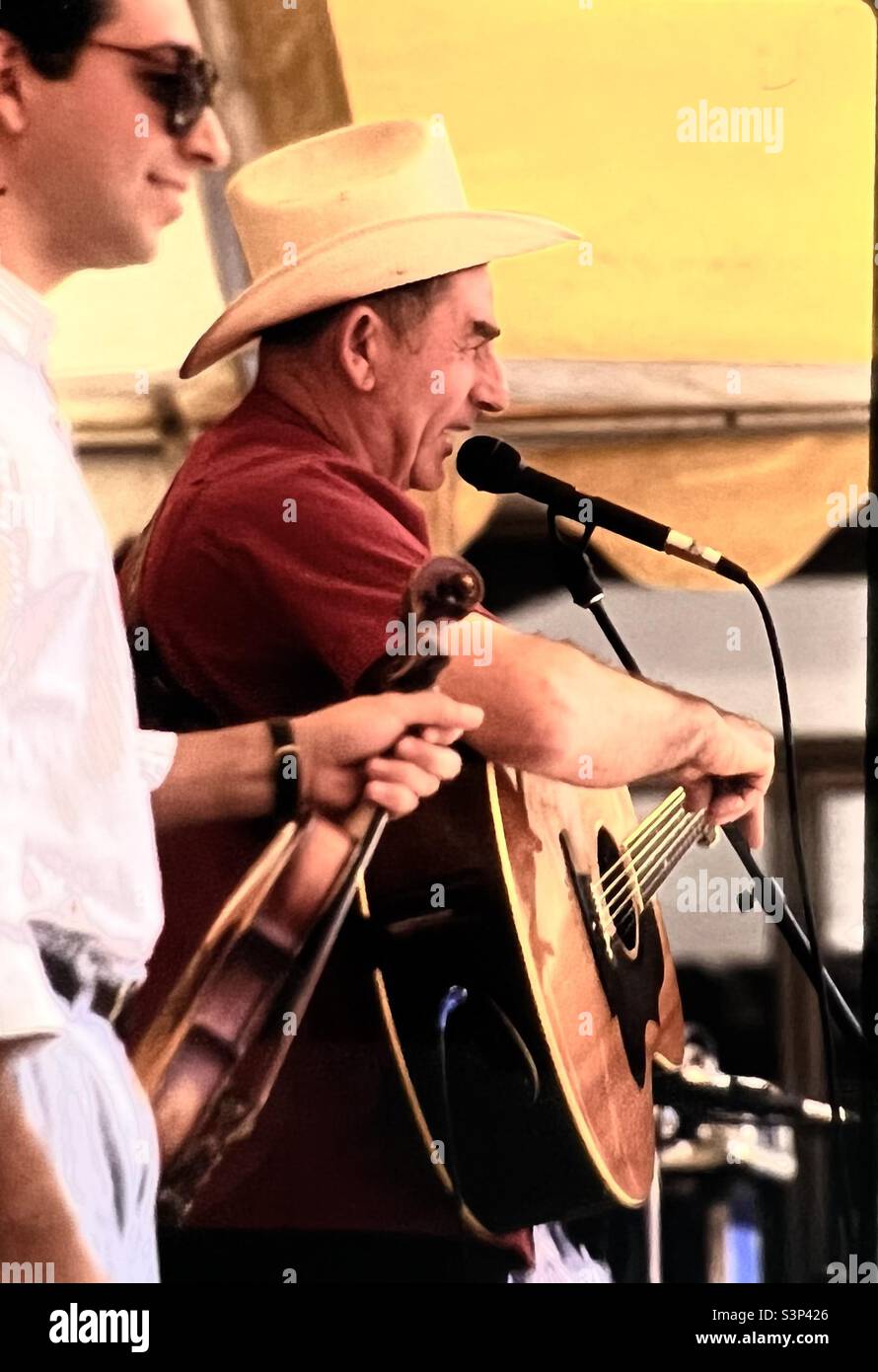 DL Menard con la Louisiana Aces al festival di musica folk di Lowell Foto Stock