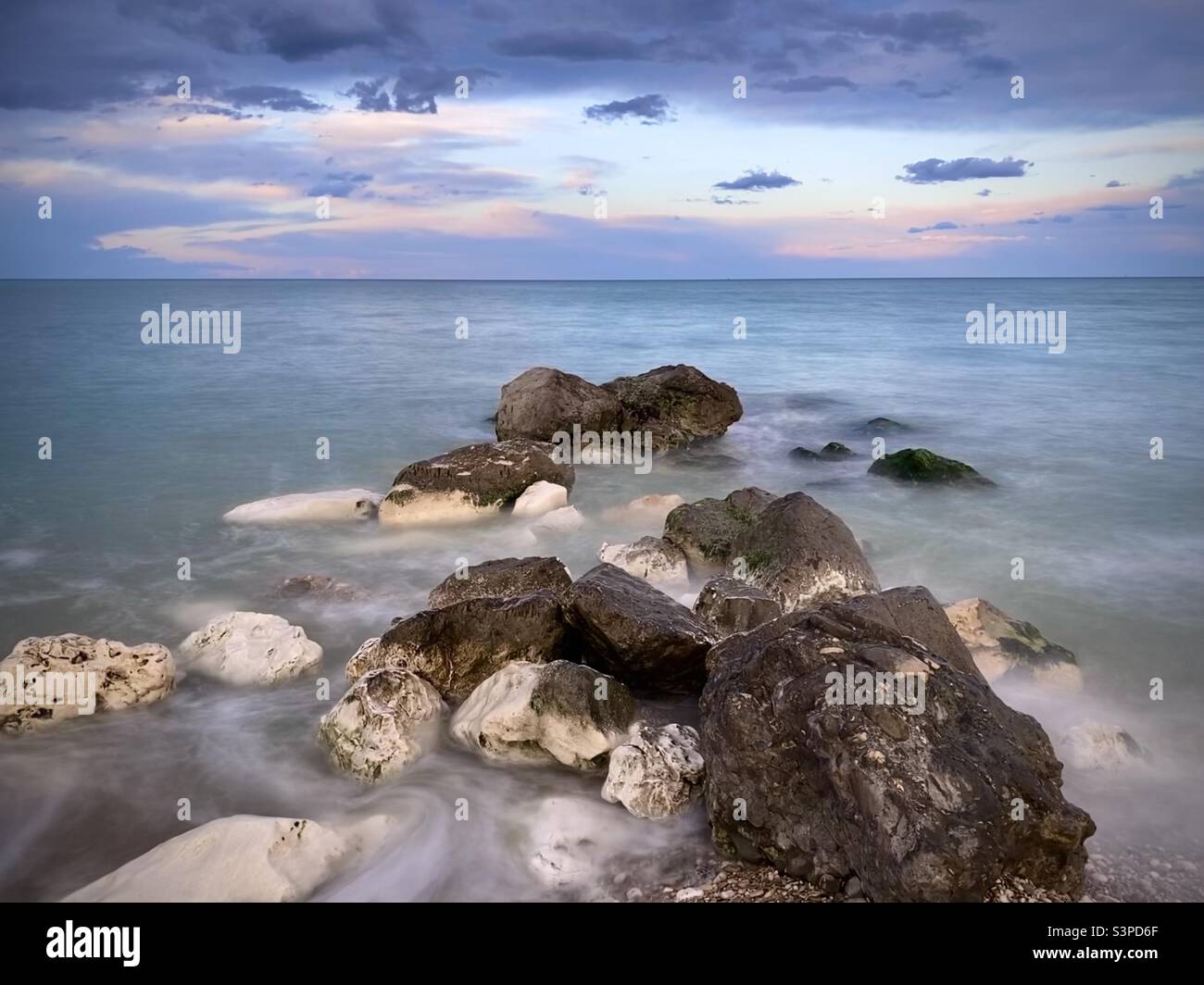 Lunga esposizione, Mare Adriatico, Italia Foto Stock