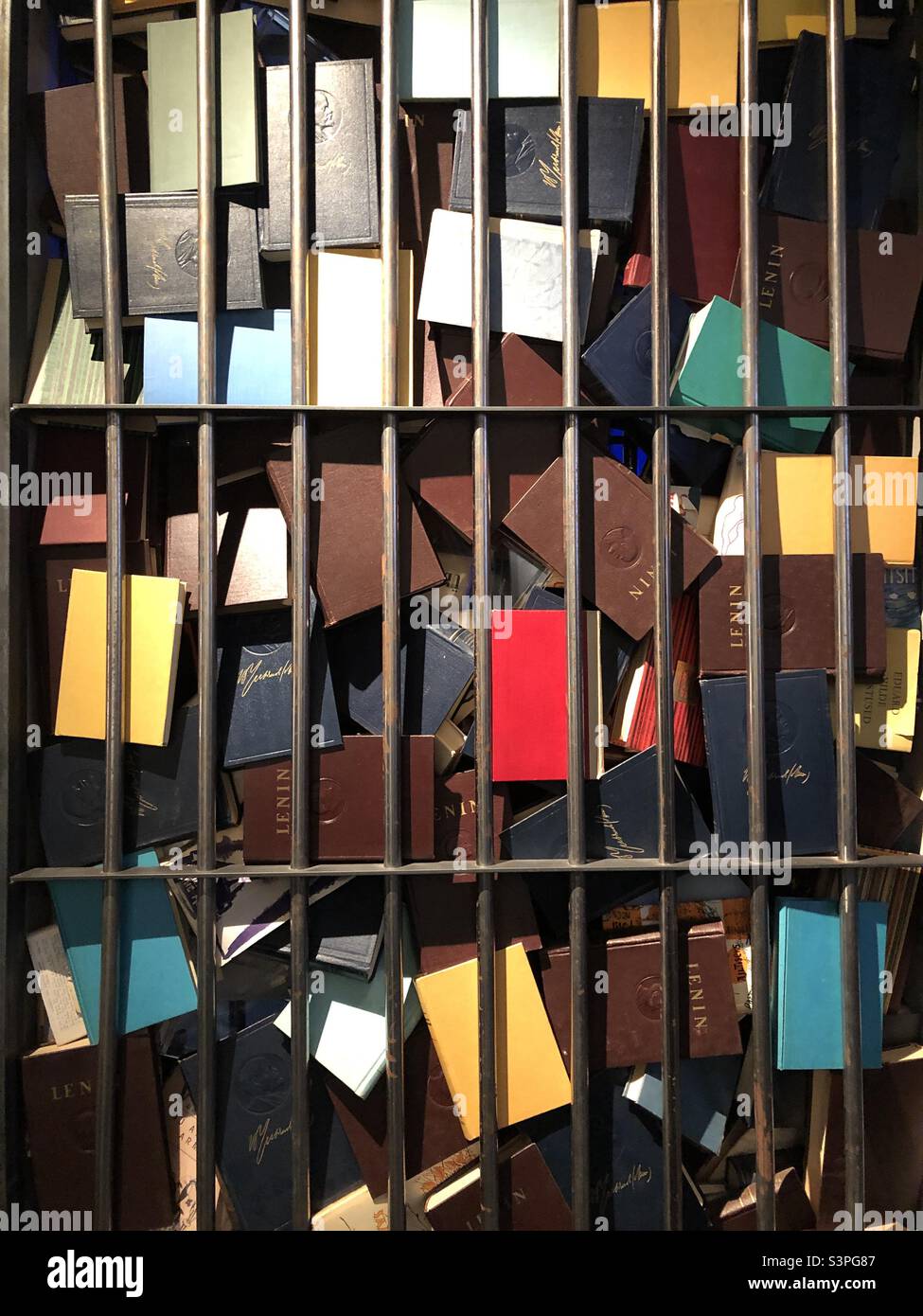 Libri nel Museo delle professioni e della libertà, Tallinn Foto Stock
