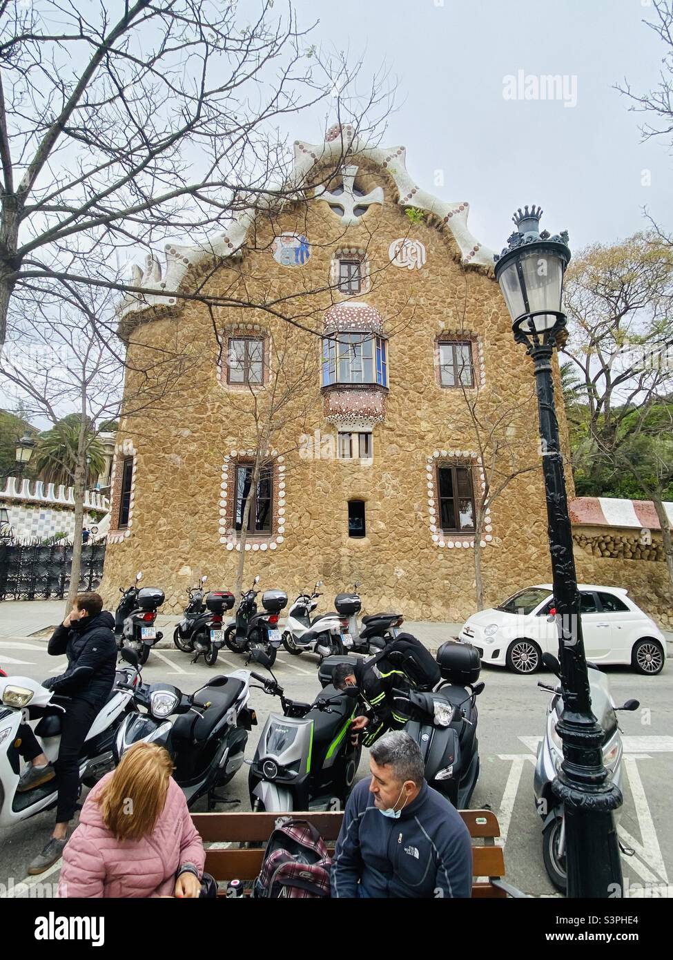 La Casa dei funghi a Parc Güell, Barcellona, Catalunya, Spagna, Europa. Marzo 2022. Foto Stock
