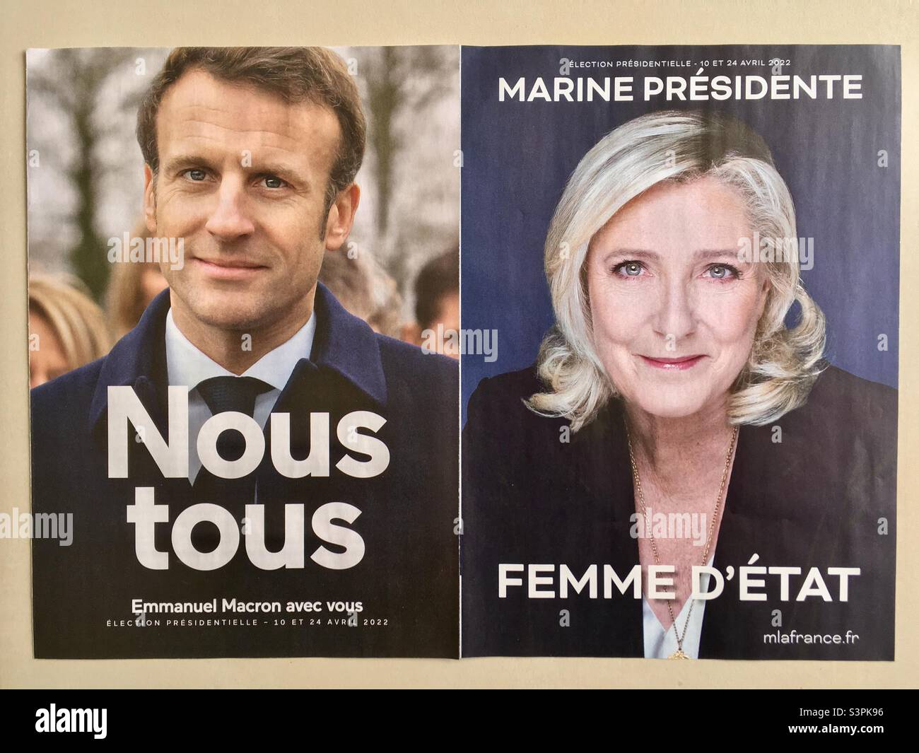 Emmanuel Macron et Marine le Pen aux élections présidentielles de 2022, le choix des franais au Premier tour devourt choisir lequel des deux pour gouverner les 5 prochaines années Foto Stock