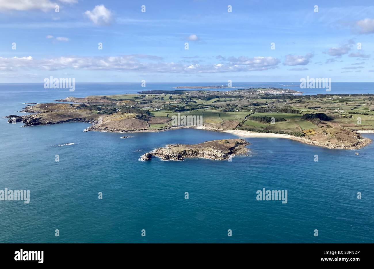 Santa Maria, le Isole di Scilly, dall’aria in una luminosa giornata primaverile Foto Stock