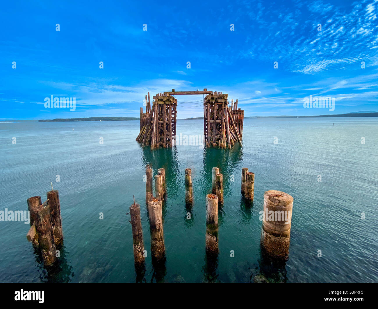 Abbandonato molo dei traghetti sul Puget Sound a Port Townsend, Washington, USA Foto Stock