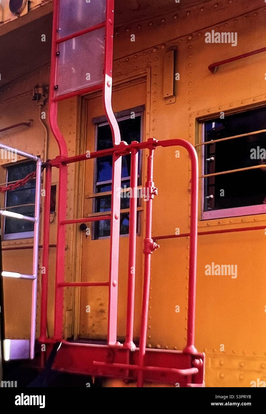 Treno Sante Fe vintage Railroad Car riproposto come attrazione storica nel parco della California Foto Stock
