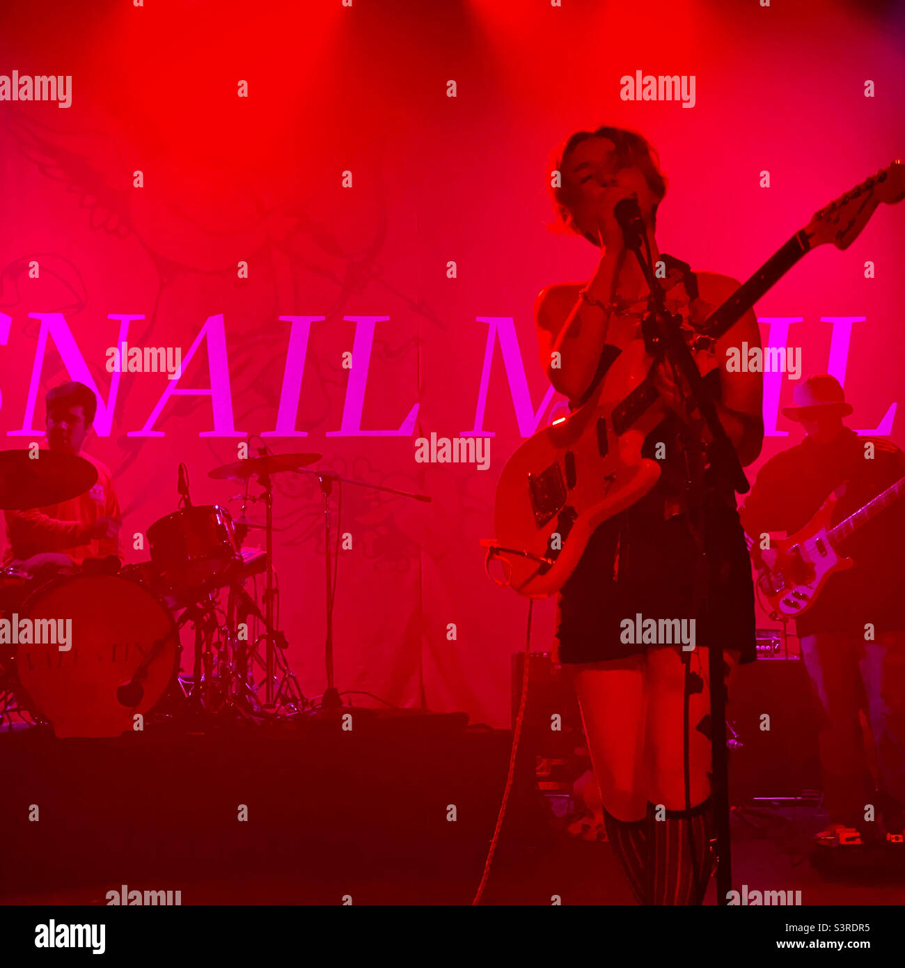 Lindsey Jordan cantò con Snail Mail, alla Orange Peel di Asheville, North Carolina, il 6 maggio 2022 Foto Stock
