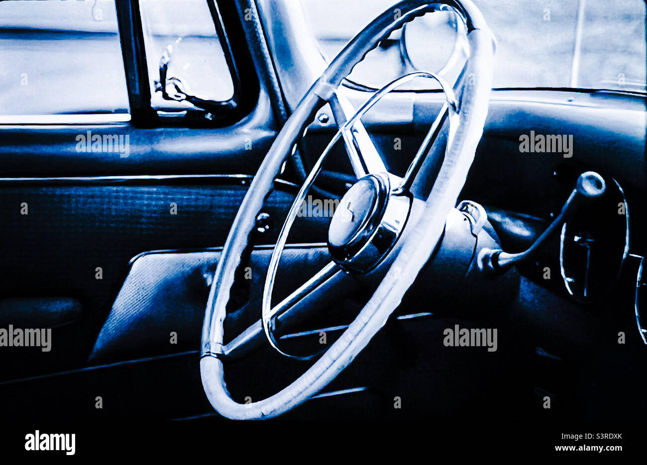 Volante della classica vettura Studebaker dal design anni '60 della metà del secolo Foto Stock