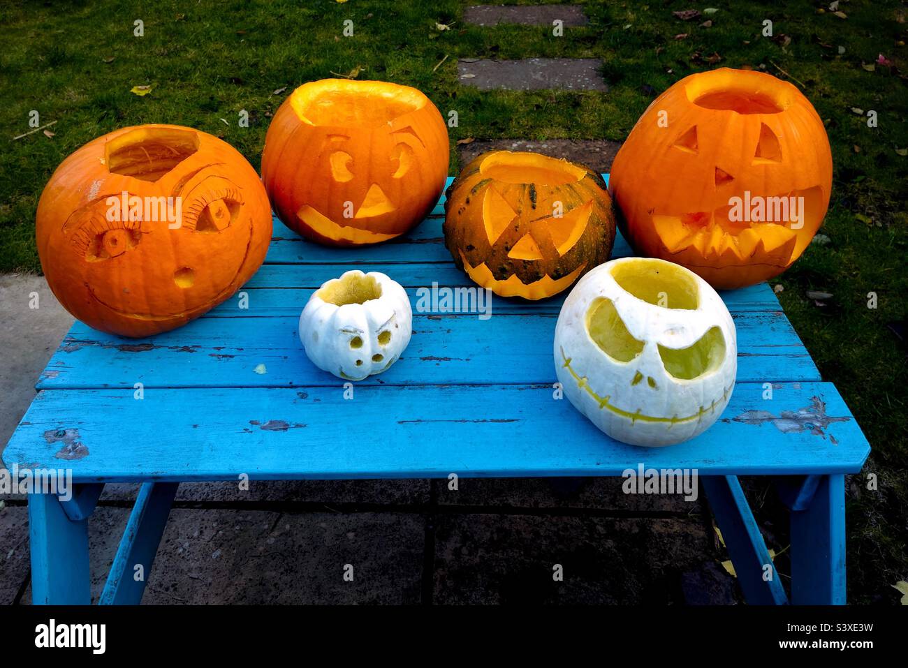Scultura in zucca per Halloween. Foto Stock