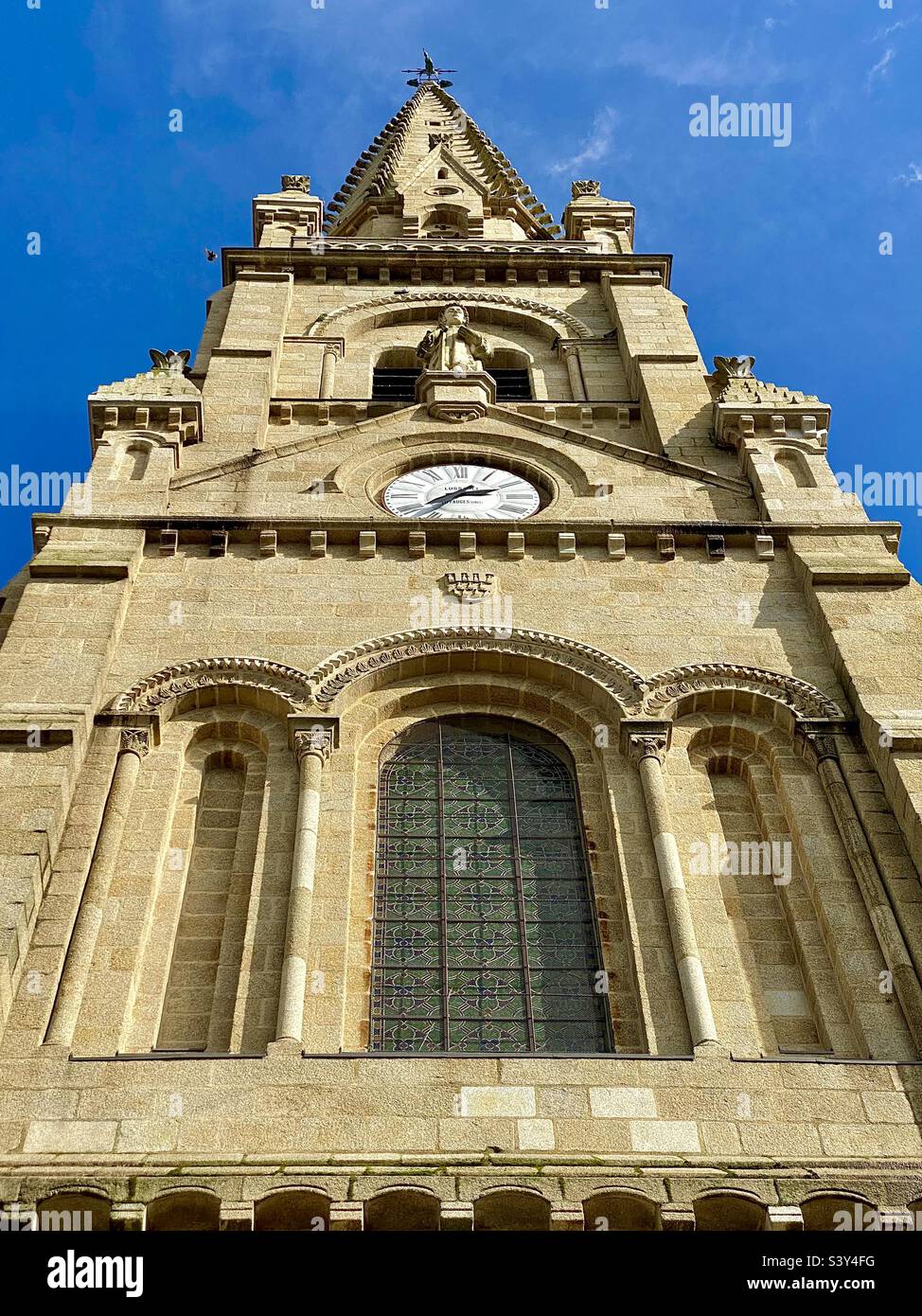 Chiesa di Saint-Laurent Parthenay Francia Foto Stock