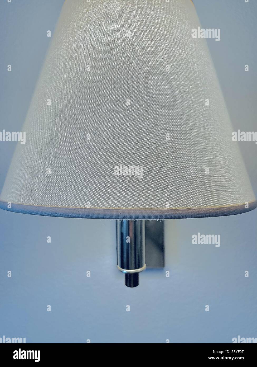 Hotel Lamp - Immagine stock catturata con smartphone