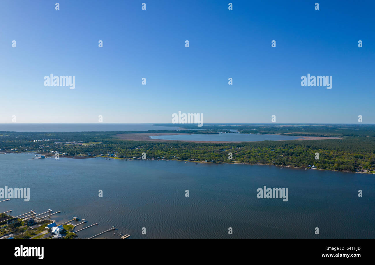 Mobile Bay e Little Lagoon a Gulf Shores, Alabama - Immagine stock catturata con smartphone