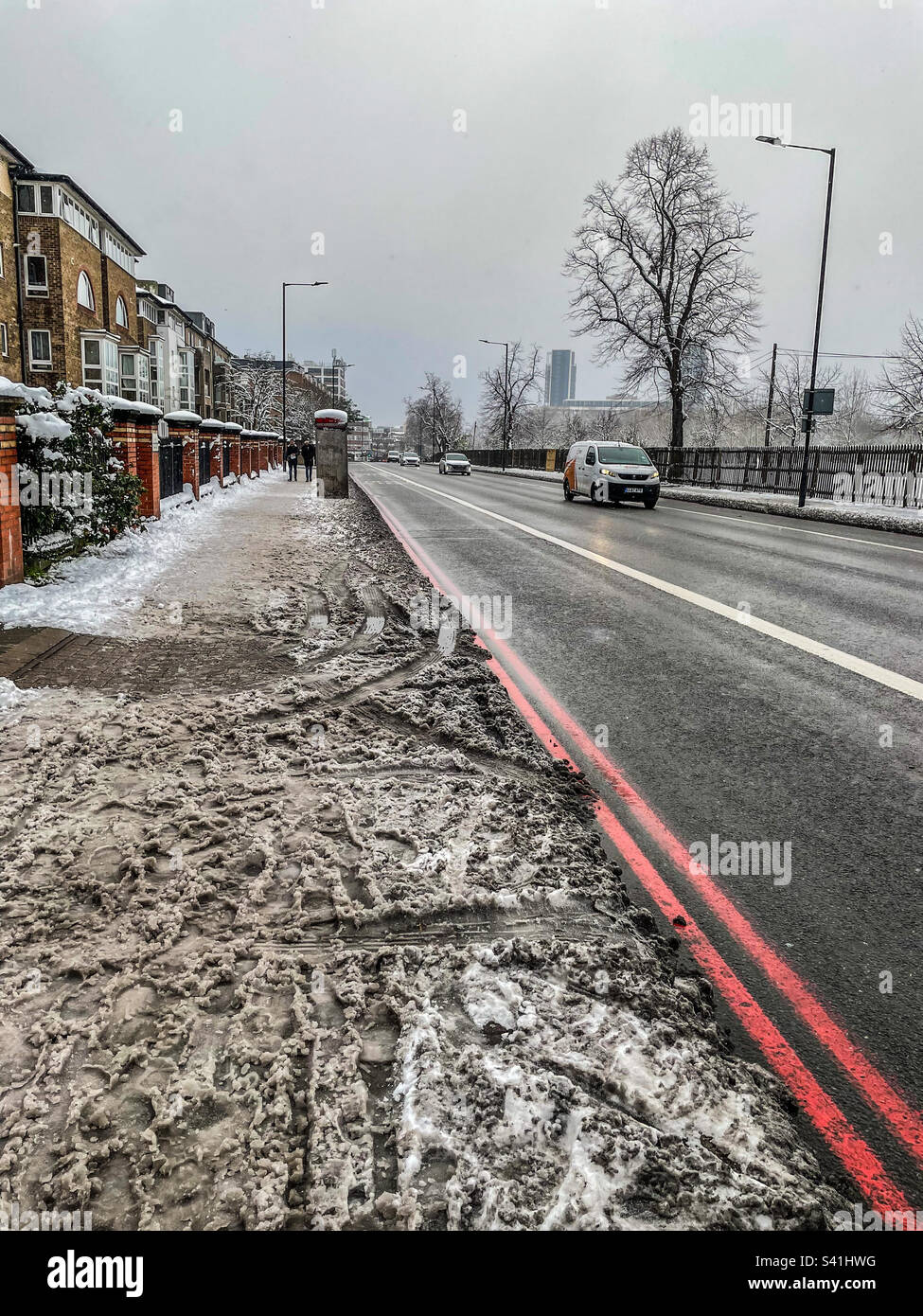 Seven Sisters Road in inverno, Londra Foto Stock