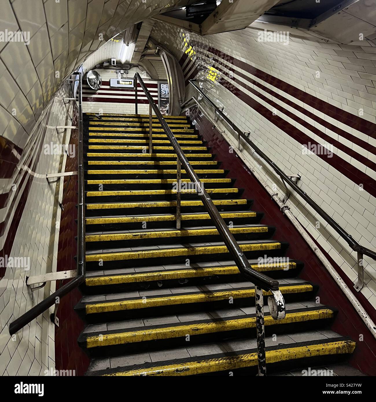 Stazione della metropolitana di Stairway Hampstead Londra Foto Stock