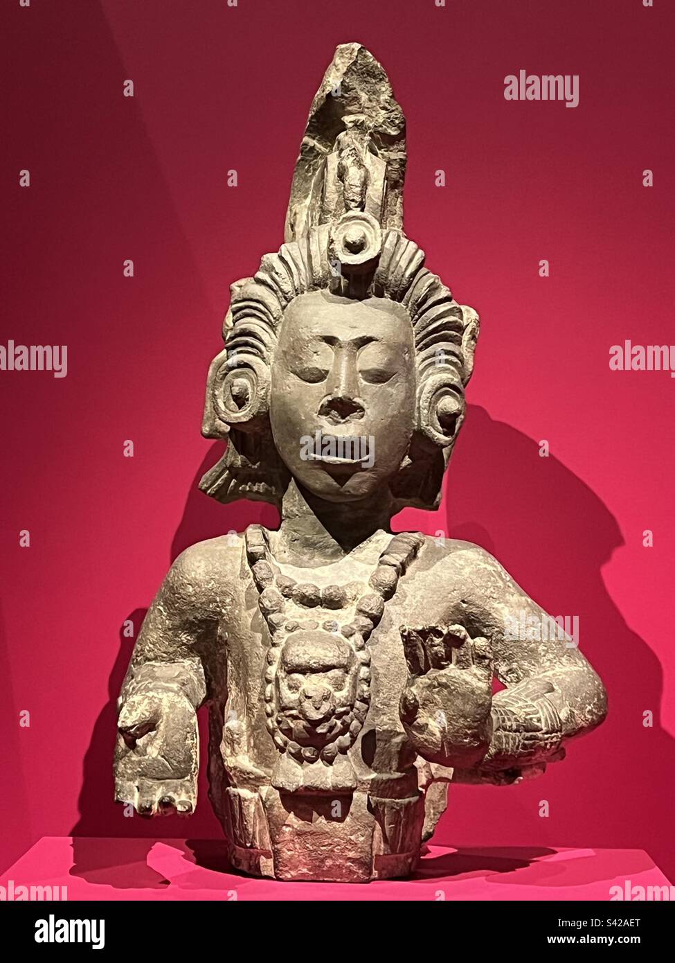 Il Dio del mais, l'Antica Maya, in mostra al Maya Show al Metropolitan Museum of Art - Immagine stock catturata con smartphone