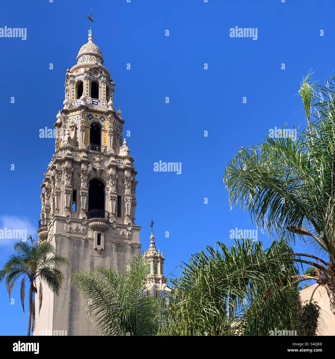 California Tower, Museum of US, Balboa Park, San Diego, California, Stati Uniti - Immagine stock catturata con smartphone