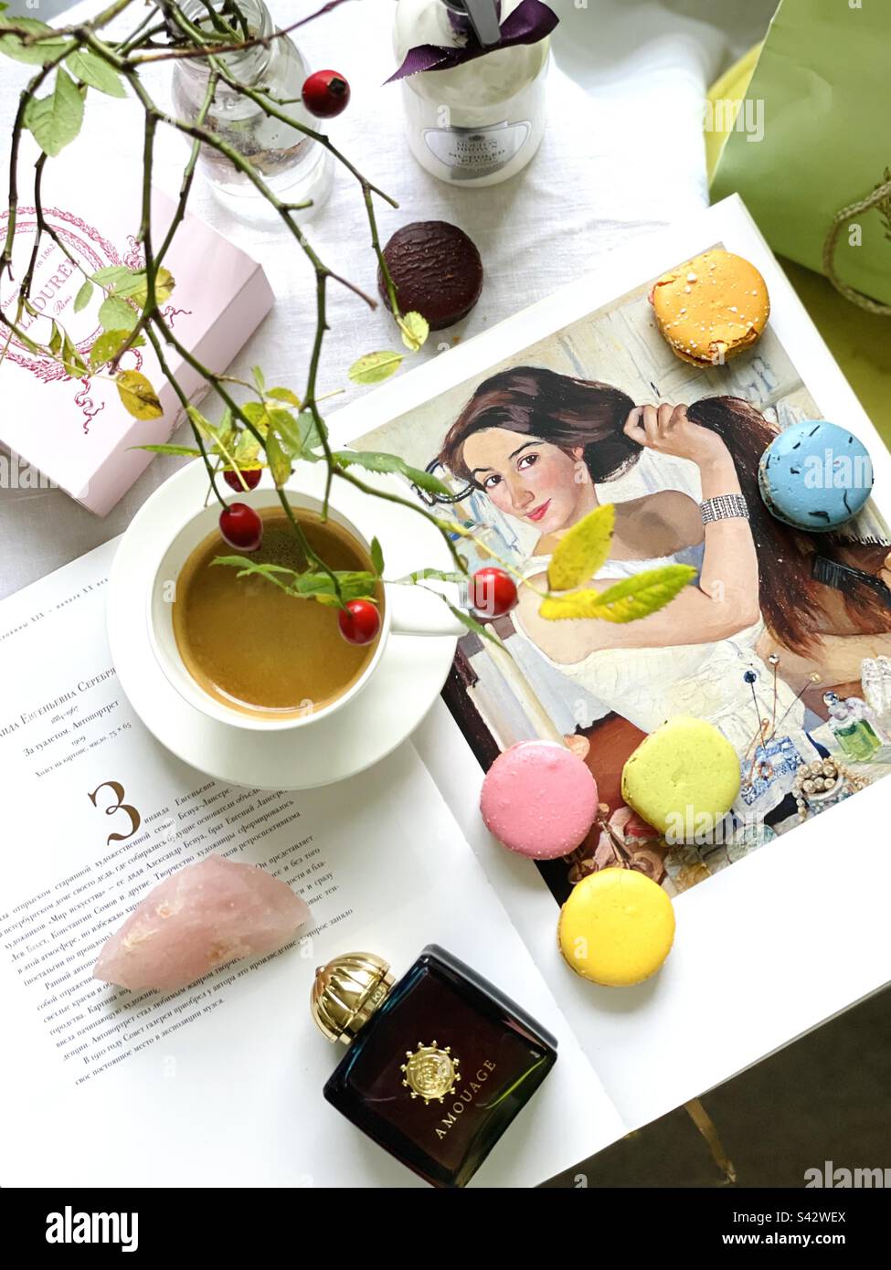 Caffè + macaron - Immagine stock catturata con smartphone
