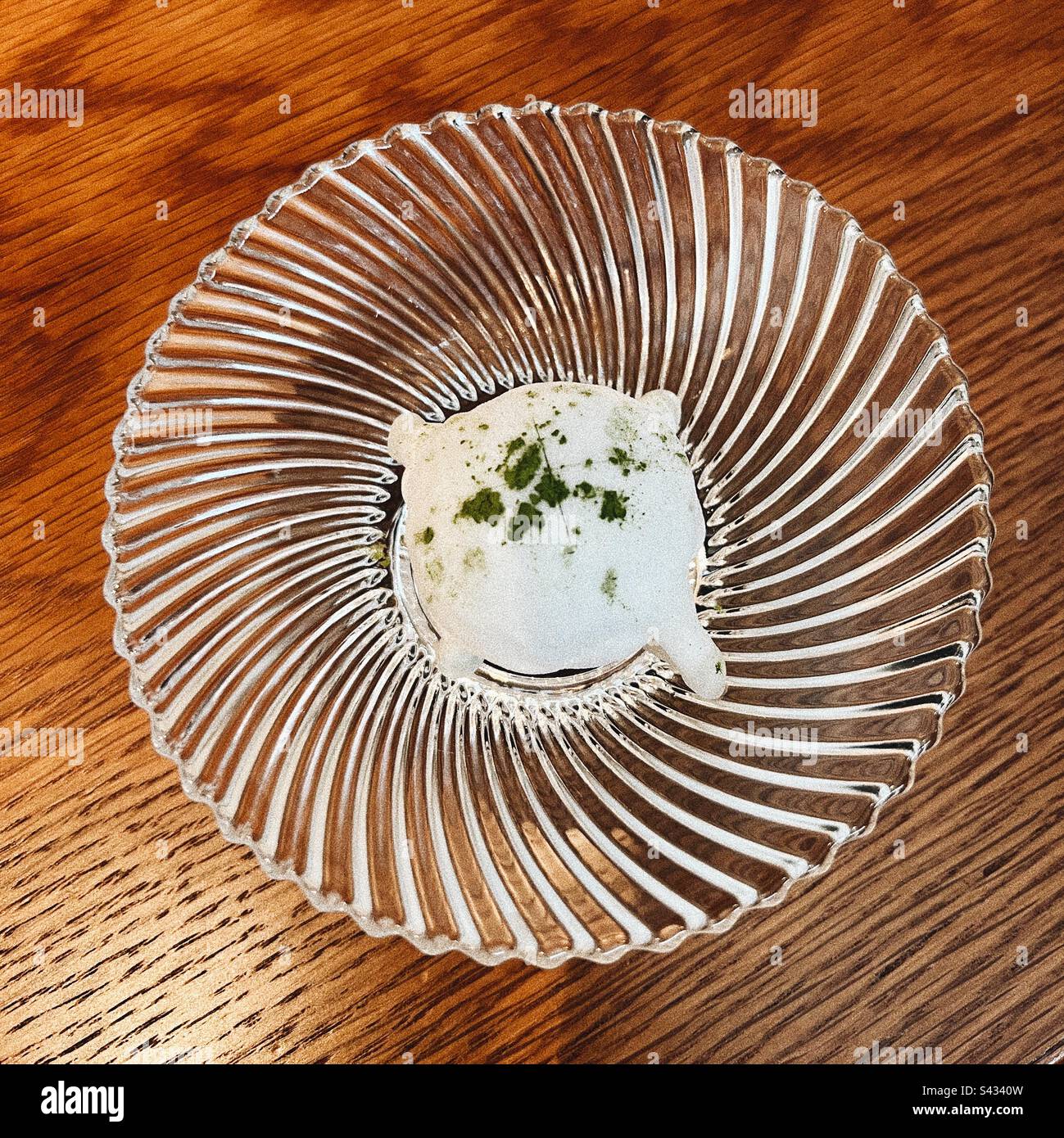 Questo mochi matcha è deliziosamente masticoso Foto Stock