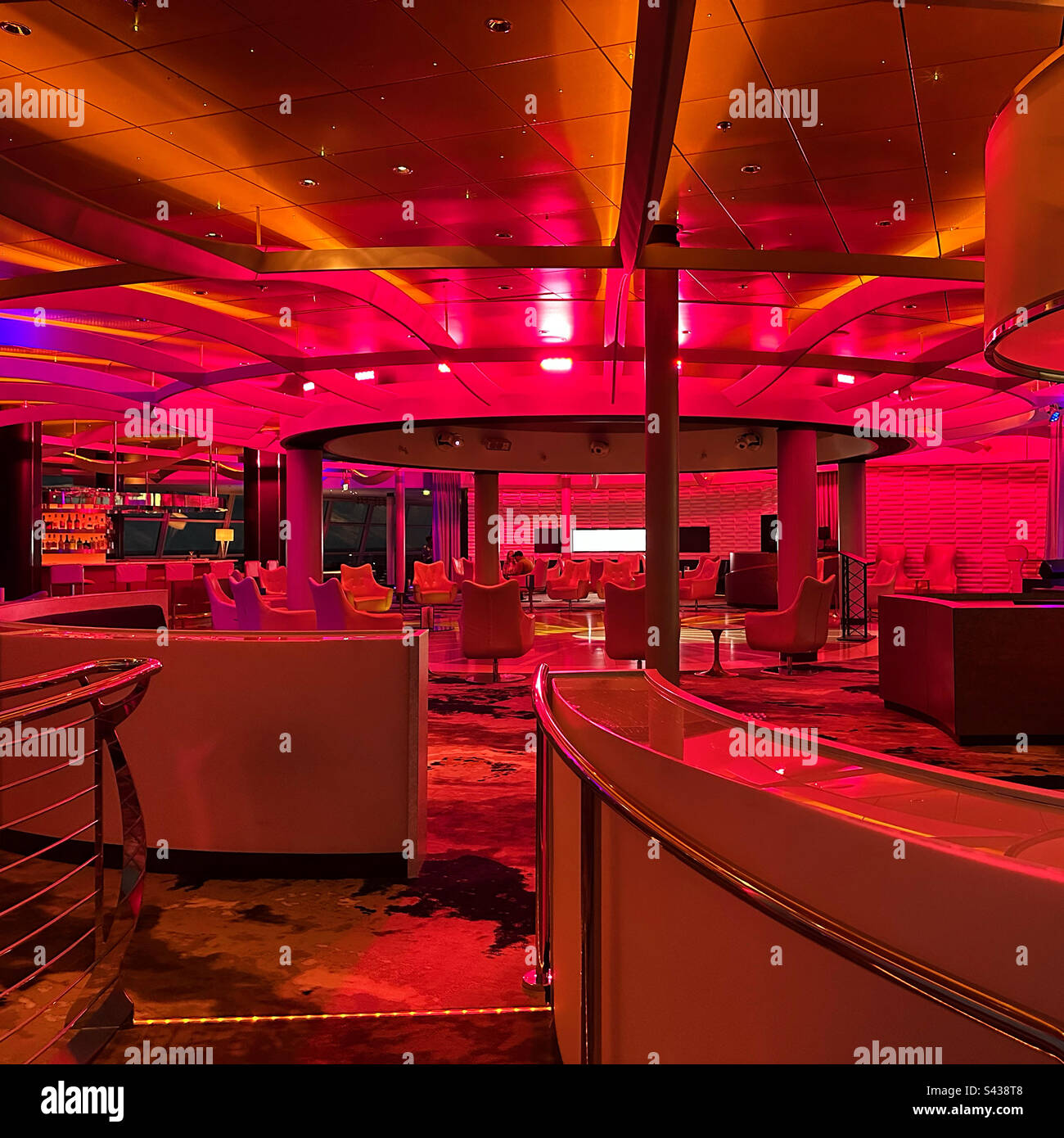 La Sky Lounge, Celebrity Silhouette, durante una crociera da Miami, Florida, Stati Uniti a Cozumel, Messico Foto Stock