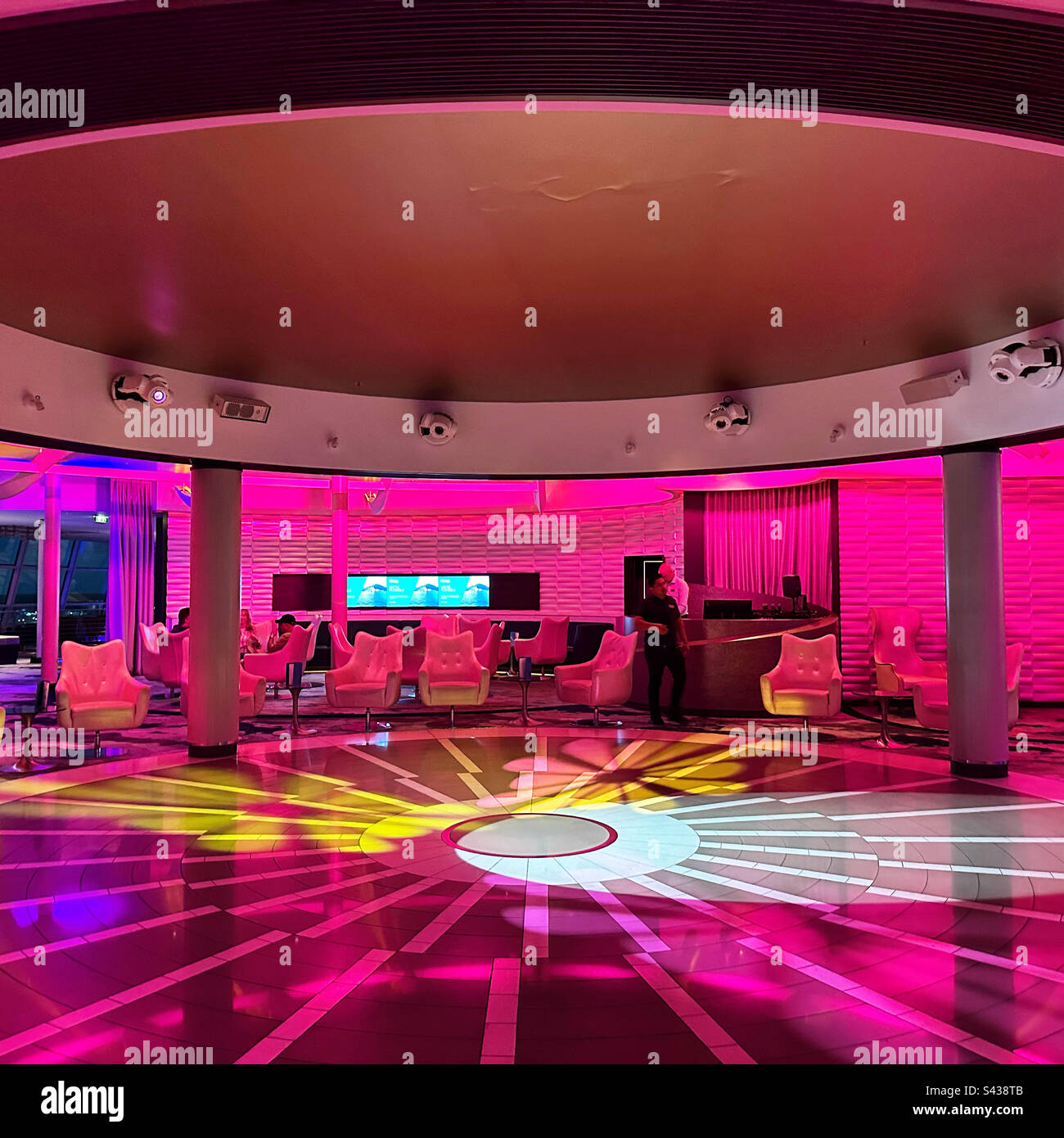 La Sky Lounge, Celebrity Silhouette, durante una crociera da Miami, Florida, Stati Uniti a Cozumel, Messico Foto Stock