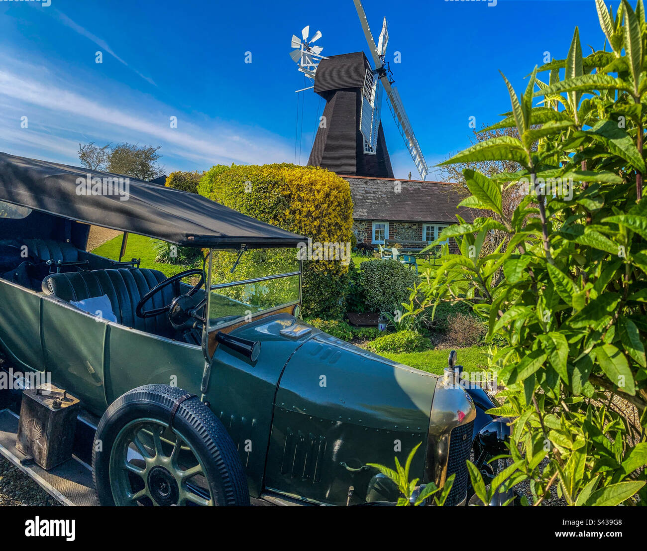 Mulino a vento di ripple aperto il giorno, Foto Stock