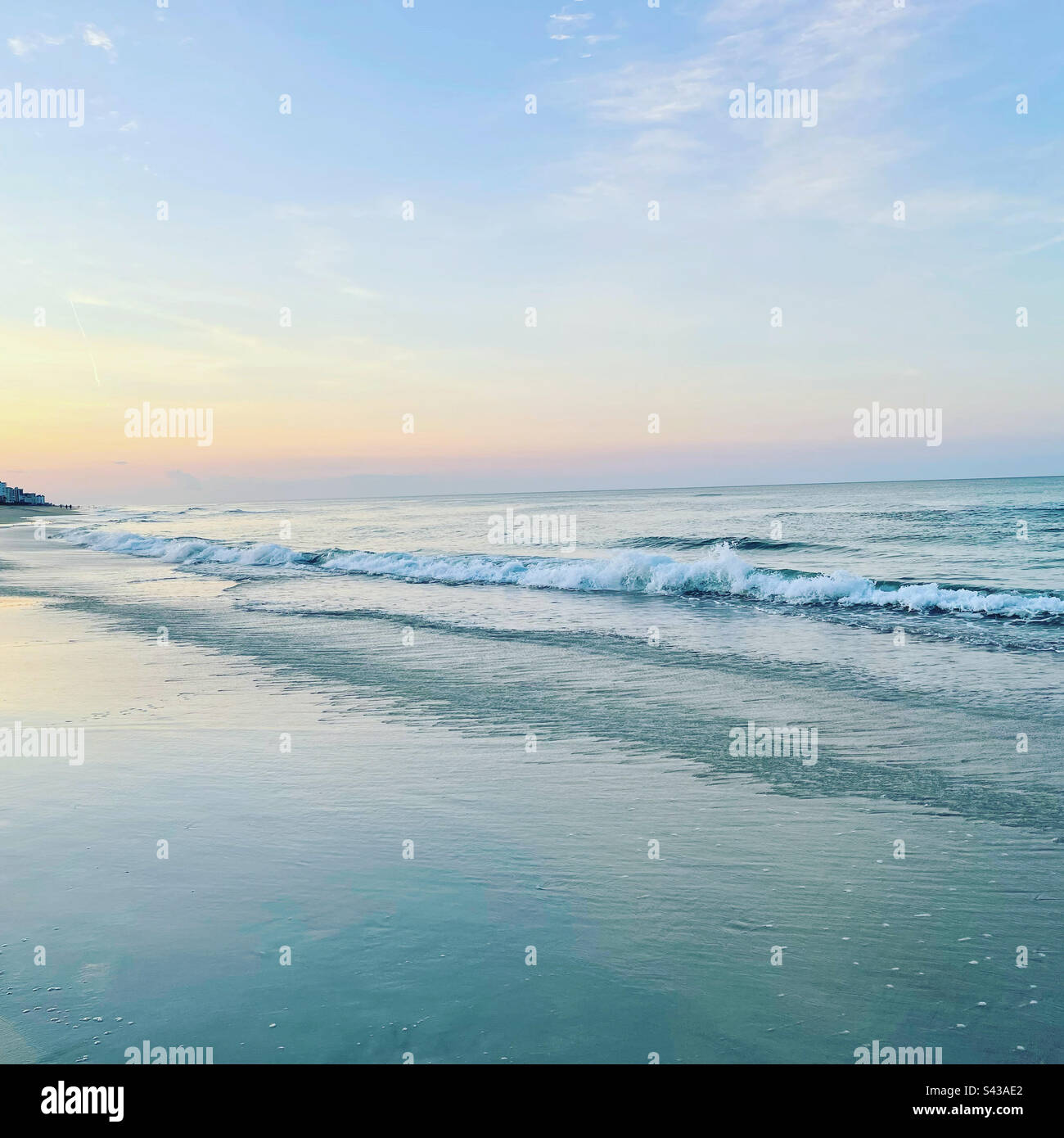 Tramonto sulla spiaggia di Ormond Florida nel mese di luglio Foto Stock