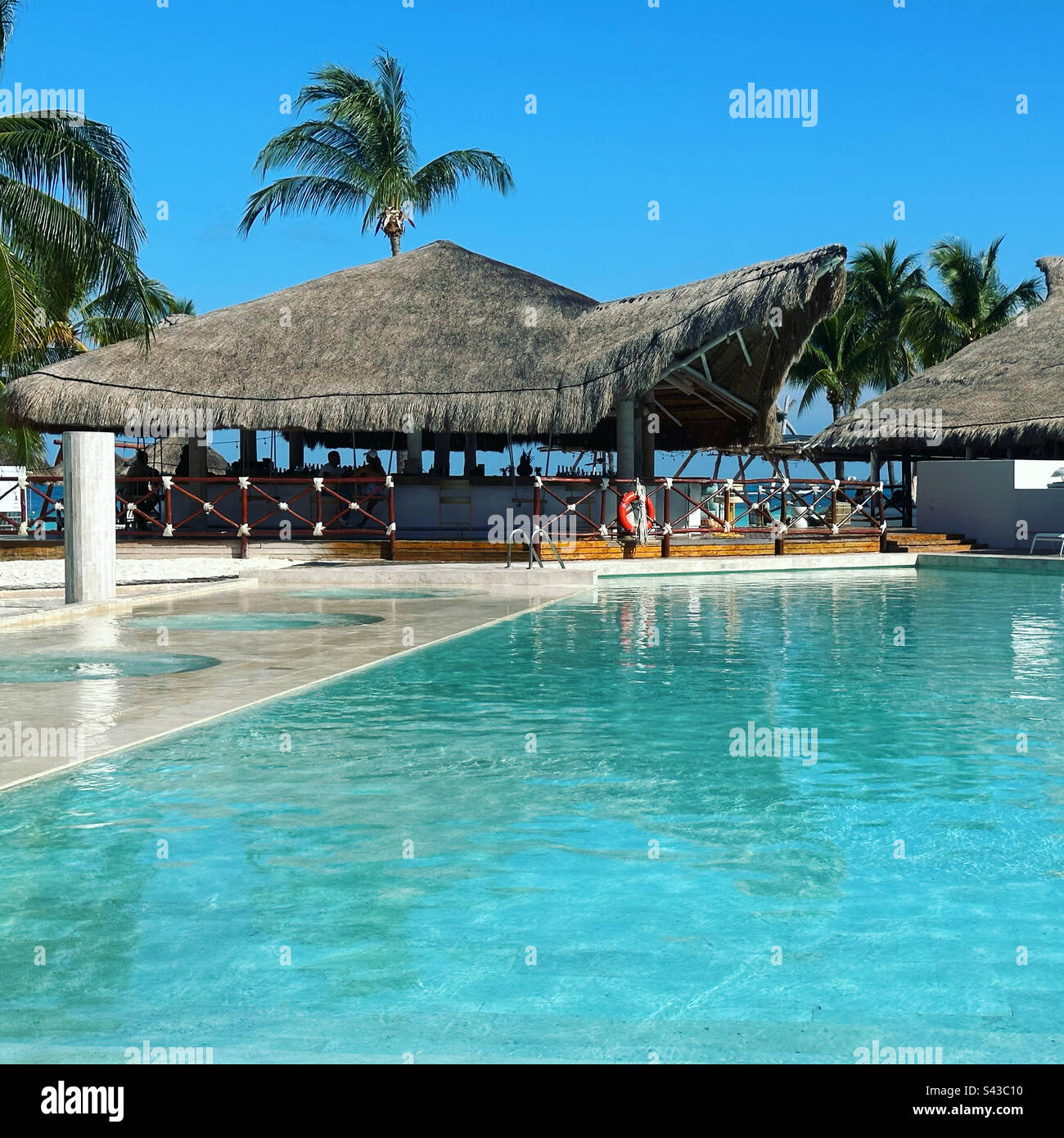 Piscina, InterContinental Presidente Cancun Resort, Hotel zone, Cancun, Quintana Roo, Penisola dello Yucatan, Messico Foto Stock