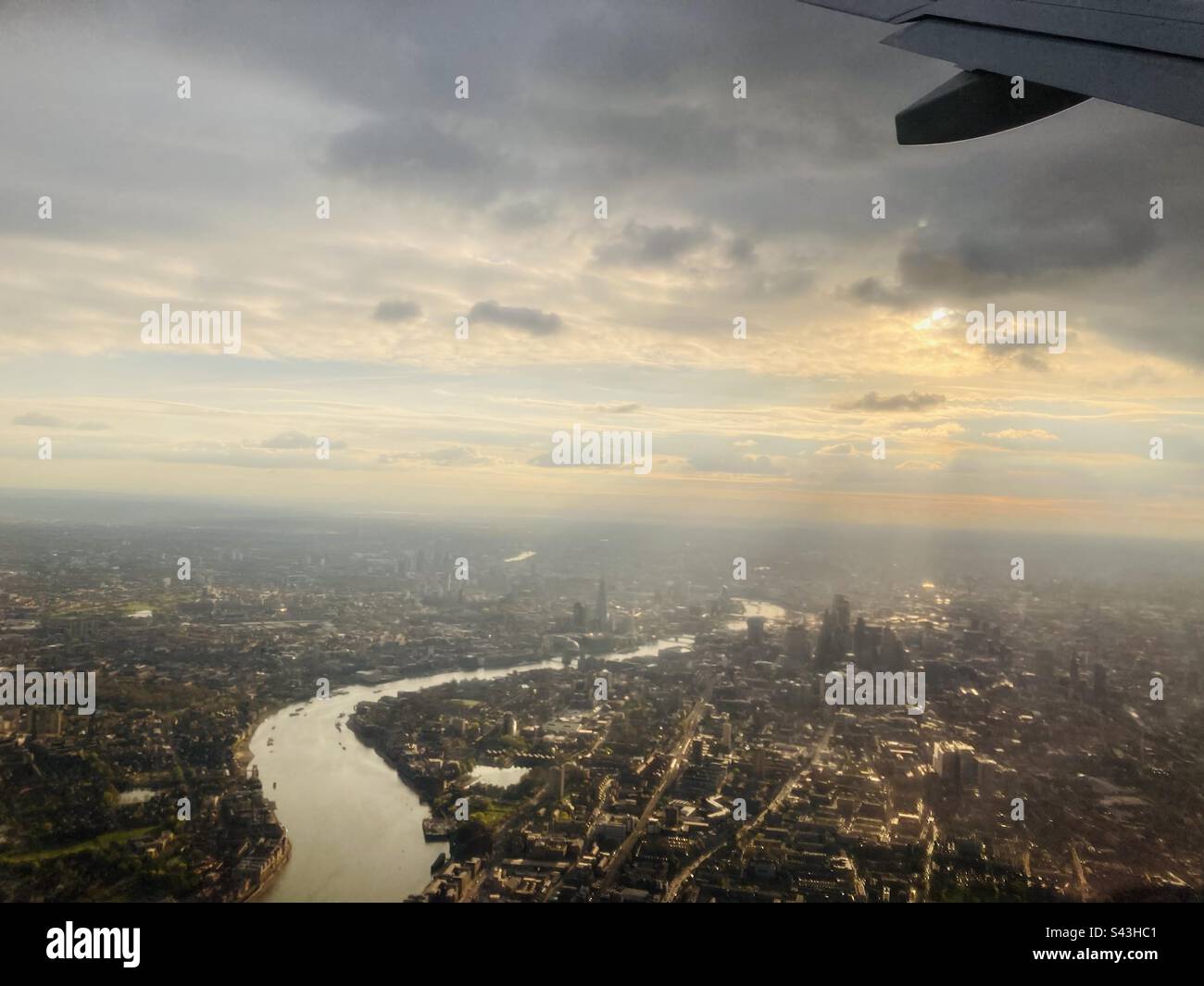 Londra e il Tamigi visti da un aereo Foto Stock