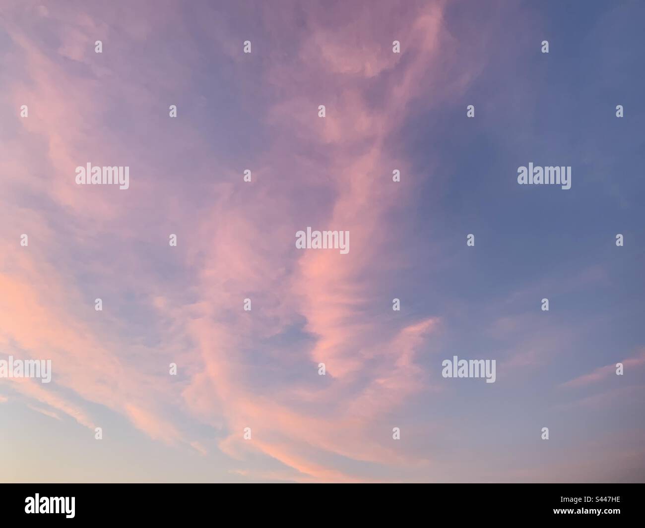 Cielo serale blu punk - Immagine stock catturata con smartphone