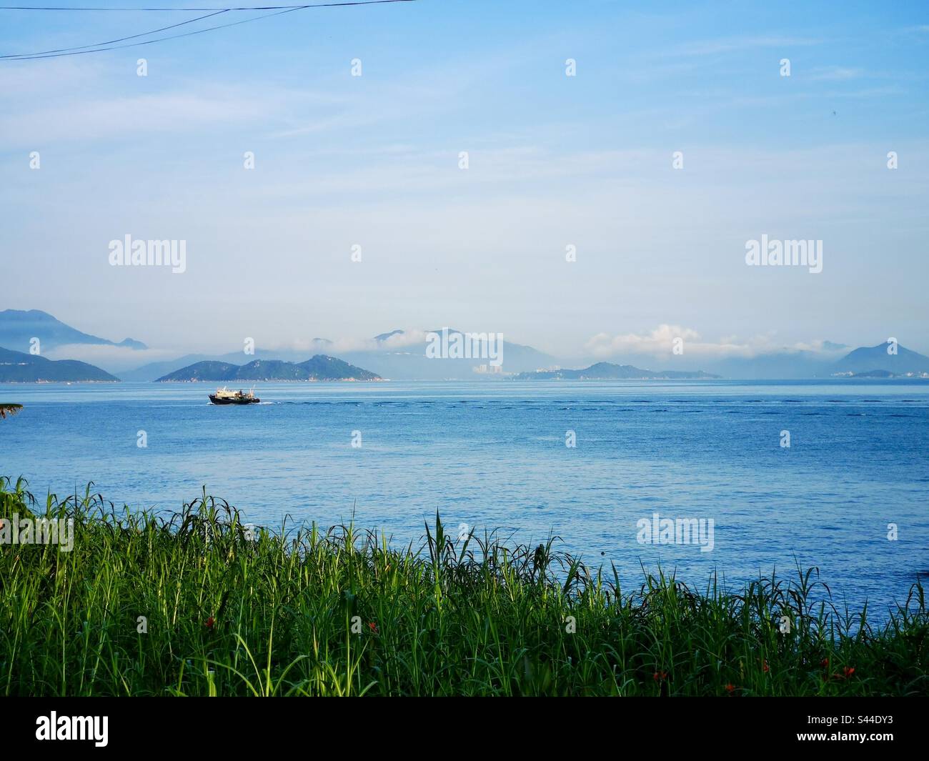 Vista mattutina dall'isola di Lamma a Hong Kong. Foto Stock