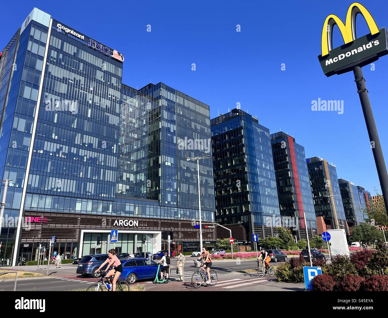 Alchemia moderni edifici per uffici ad Aleja Grunwaldzka, Danzica, Polonia, Europa, UE Foto Stock