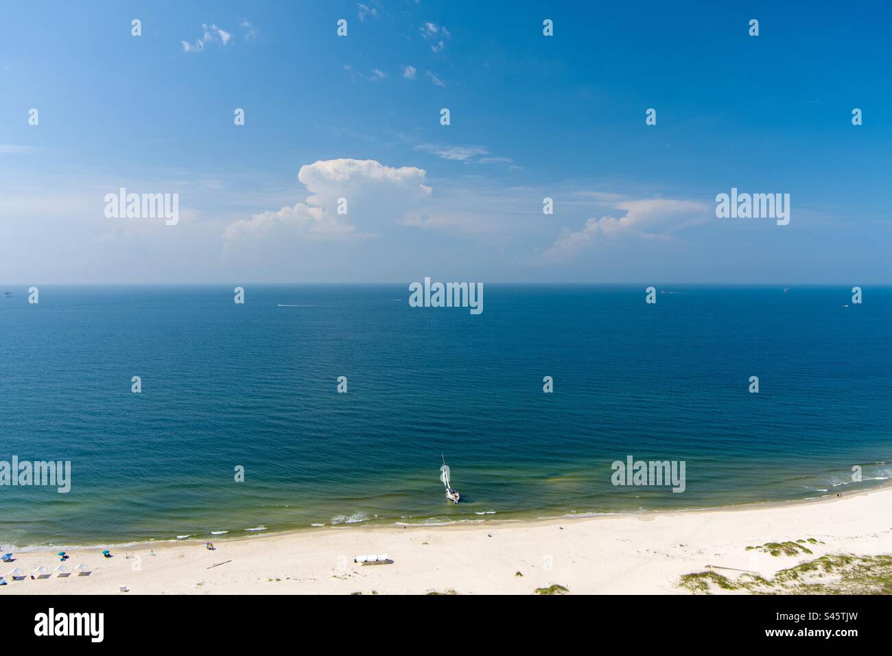 La spiaggia di Fort Morgan, Alabama - Immagine stock catturata con smartphone