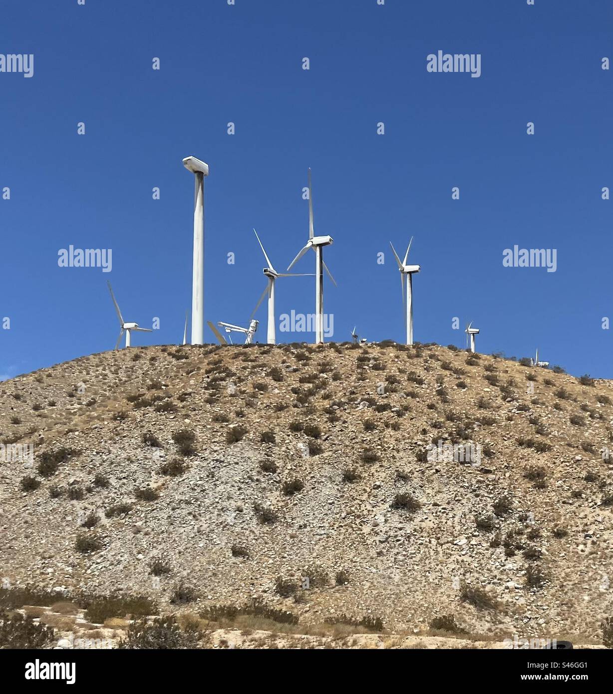 Mulini a vento nel deserto Foto Stock