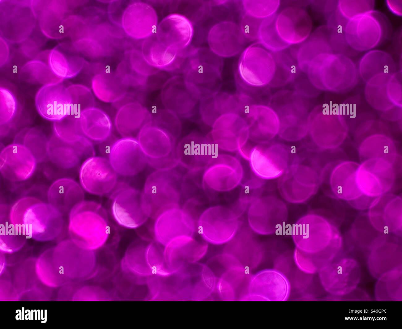 Sfondo bokeh viola scintillante - Immagine stock catturata con smartphone