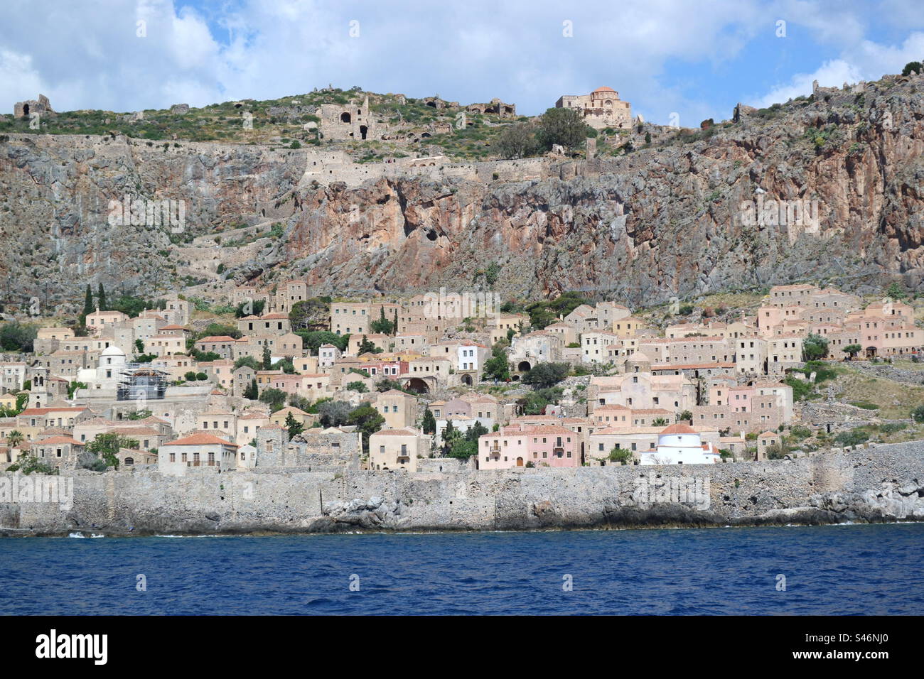 Sparti - Monemvasia, Grecia. Forte visto dall'acqua. Foto Stock