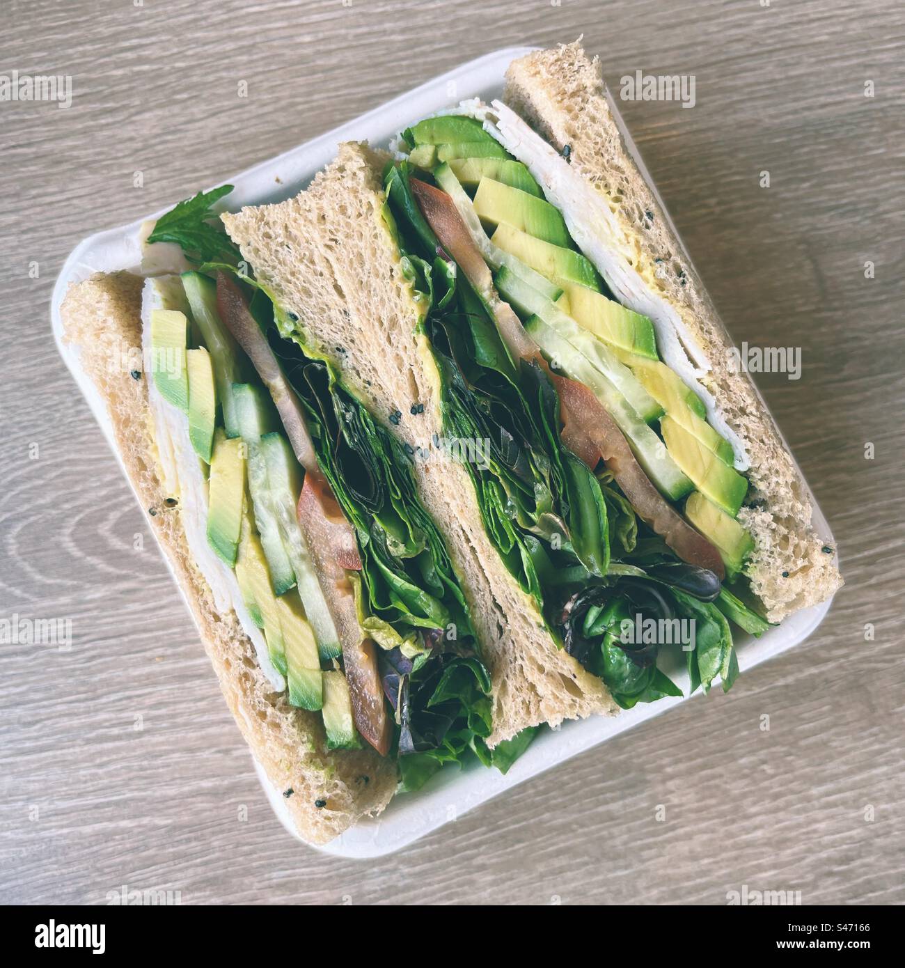 Sandwich con avocado di tacchino Foto Stock
