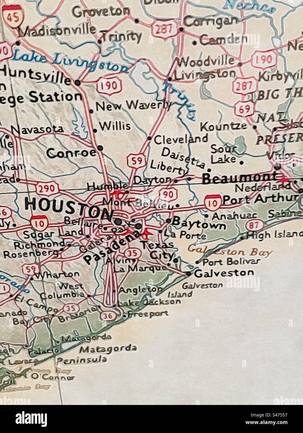 Immagine ingrandita dell'area di Houston, Texas, su una mappa degli Stati Uniti. "La foto originale è stata trasformata in "illustrazione" tramite l'app IOS Brushstroke." - Immagine stock catturata con smartphone