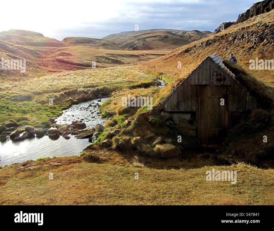 Sorgenti termali di Hrunalaug in Islanda - Immagine stock catturata con smartphone