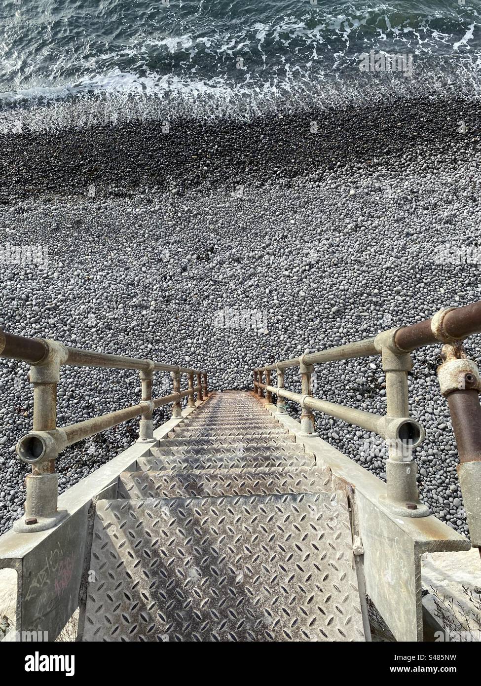 Scaletta fino alla spiaggia di Langdon Cliff, dover, Kent, Regno Unito Foto Stock