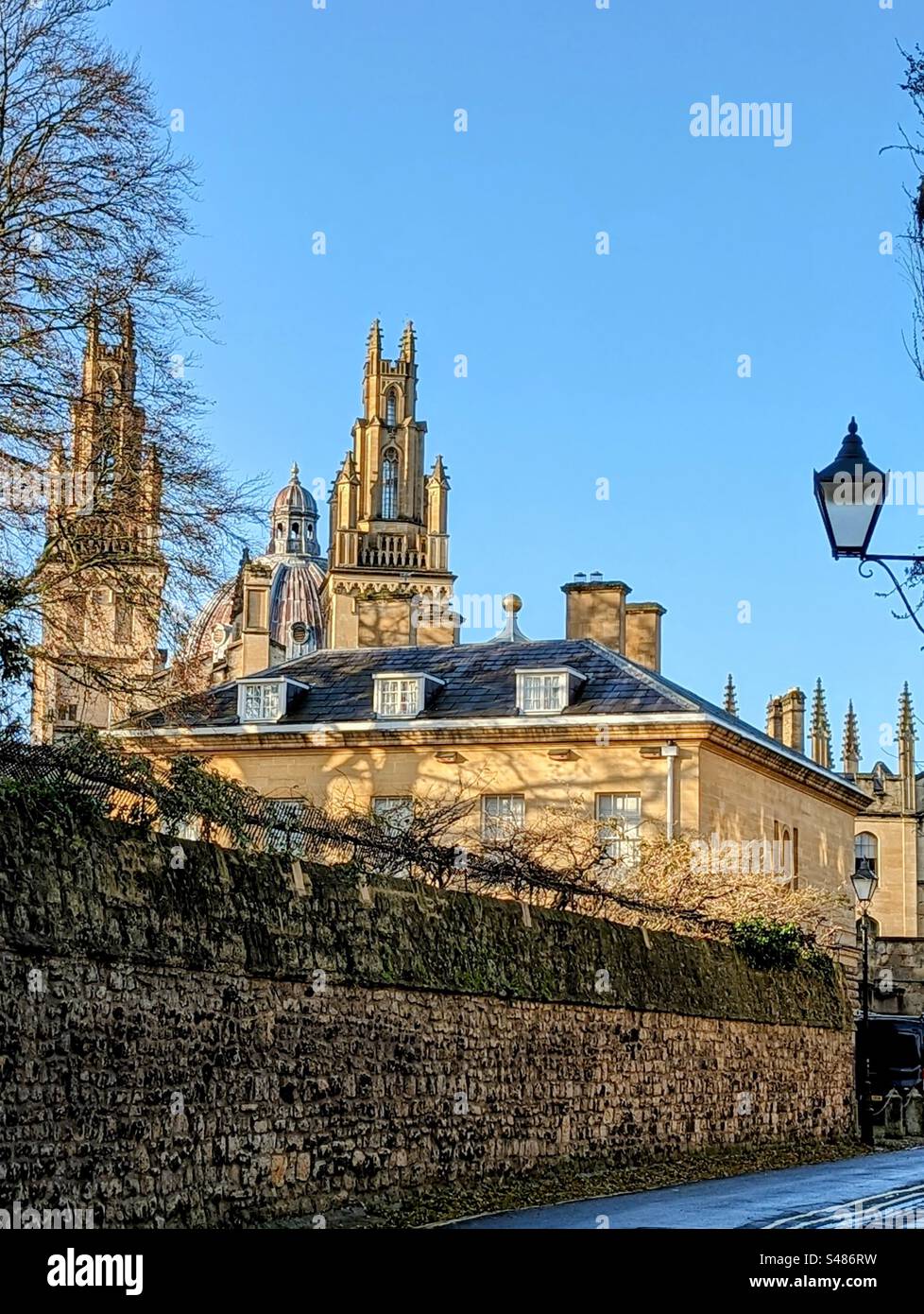 All Souls College, Oxford, Regno Unito, da Queens Lane Foto Stock