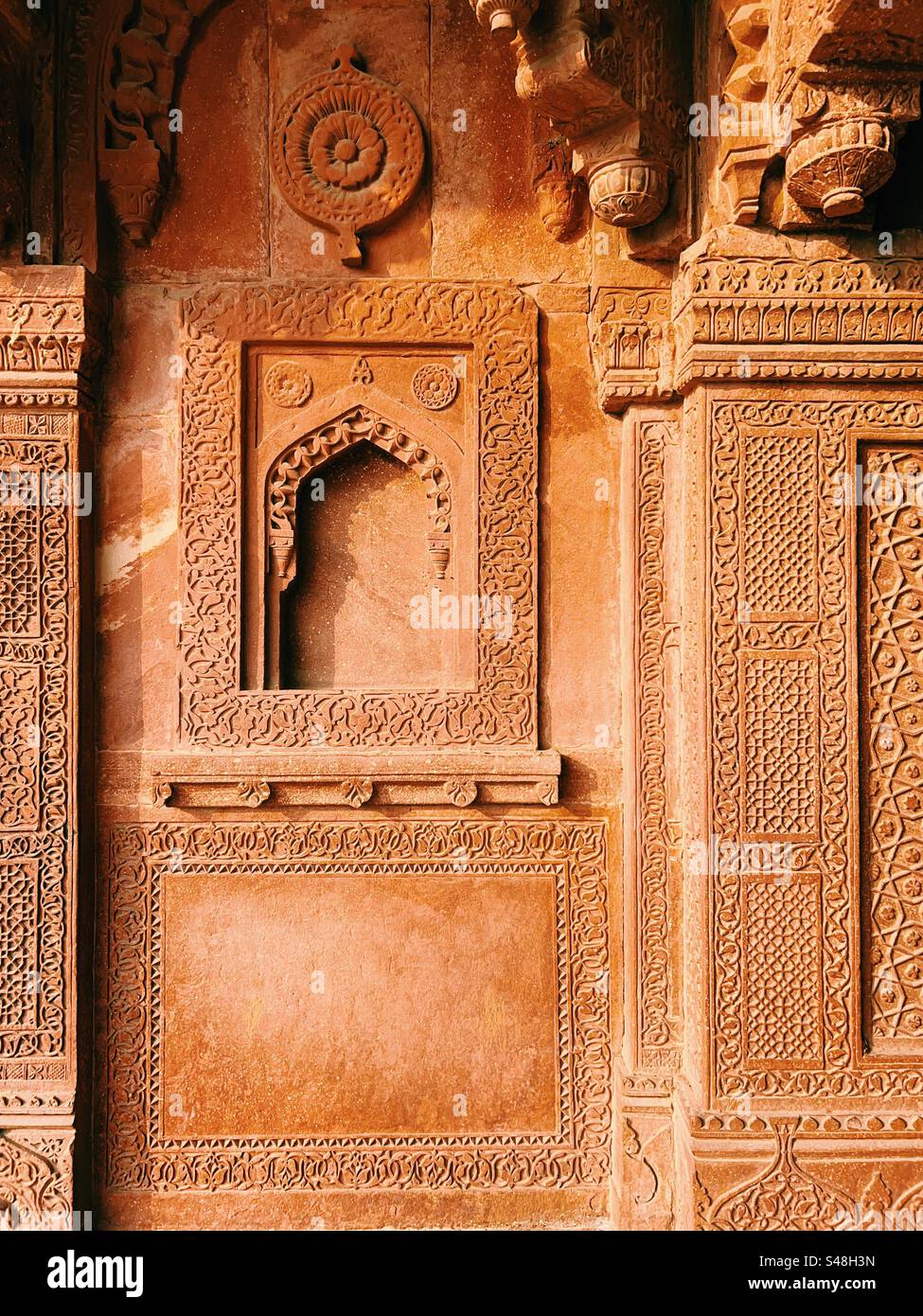 Architettura, disegni del palazzo moghul che mostrano modelli e dettagli del sito patrimonio dell'umanità dell'UNESCO a Fatehpur Sikri in India Foto Stock