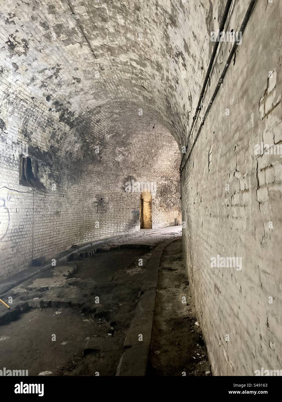Tunnel sotterraneo difensivo in una fortezza napoleonica Foto Stock