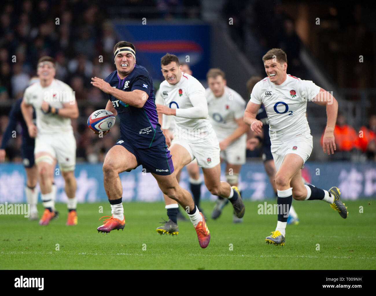 Twickenham, Regno Unito, Sabato, 16 marzo 2019, Scotlands, Stuart MCINALLY, corre su per un, ouchdown, da una palla deviata, durante il Guinness Sei Nazioni corrispondono, Inghilterra vs Scozia RFU Rugby Stadium, Inghilterra, Credito: Pietro SPURRIER/Alamy Live News Foto Stock