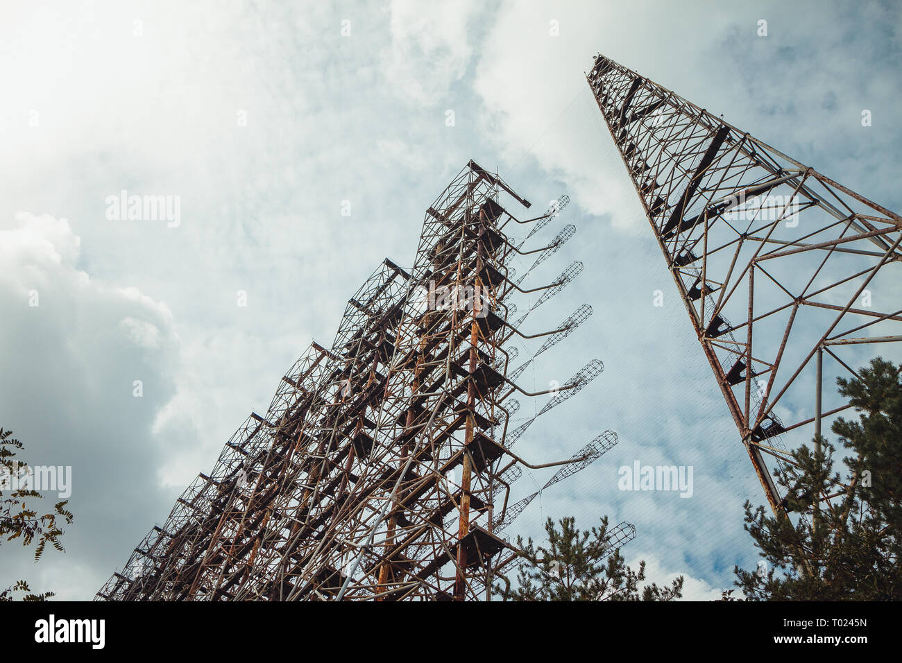 Duga - Repubbliche sopra l'orizzonte OTH sistema radar. Duga-3 Picchio russo - complesso di antenna, militare oggetto dell URSS ABM. Chernobyl Zona di esclusione Foto Stock