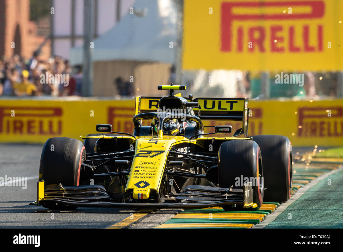 Melbourne, Australia. Il 17 marzo 2019. Nicolas Hulkenberg 27 guida per il Team Renault F1 durante il periodo della Formula 1 Rolex Australian Grand Prix 2019 all'Albert Park Lake, Australia il 17 marzo 2019. Credito: Dave Hewison sport/Alamy Live News Foto Stock