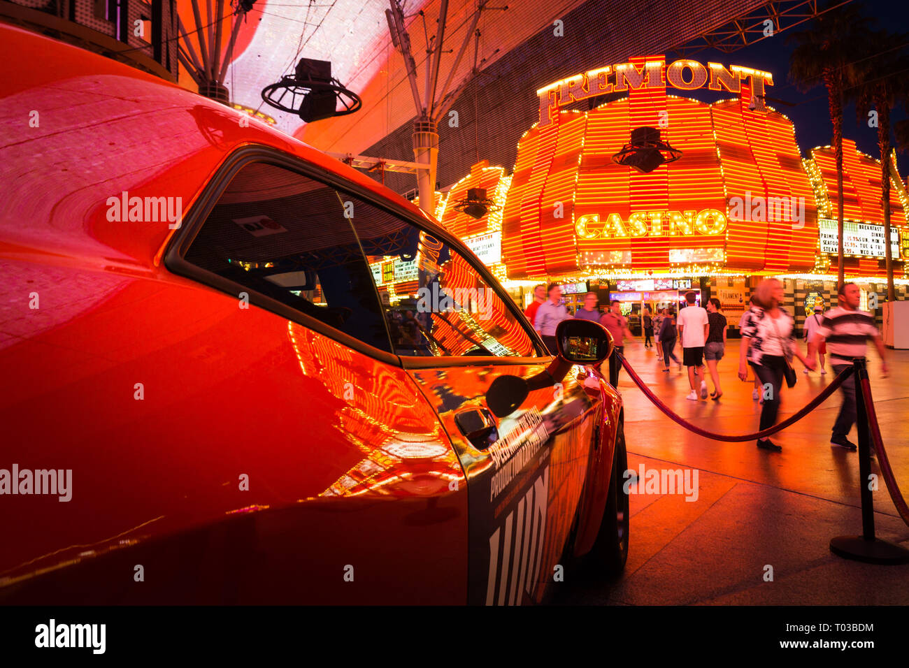 Luci al neon brilla nella vecchia Las Vegas o Downtown Las Vegas (uno e lo stesso). Foto Stock