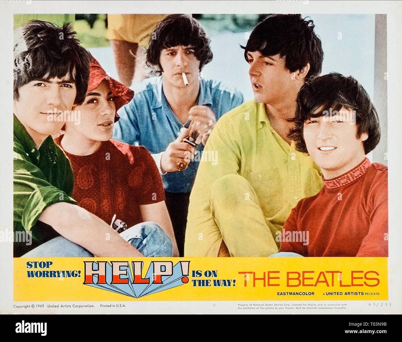 GEORGE HARRISON, ELEANOR BRON, Ringo Starr PAUL MCCARTNEY, JOHN LENNON, aiuto!, 1965 Foto Stock