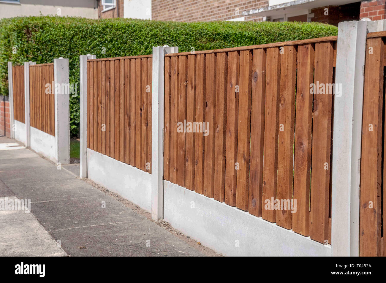 Paletti di recinzione in cemento immagini e fotografie stock ad alta  risoluzione - Alamy